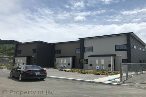 Photo of property in 14/9 Surrey Street, Tawa, Wellington, 5028