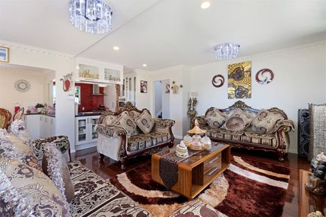 Photo of property in 80a Don Buck Road, Massey, Auckland, 0614