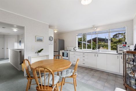 Photo of property in 1/8 Fernlea Rise, Bayview, Auckland, 0629
