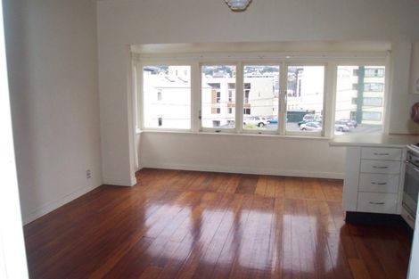 Photo of property in 28 Roxburgh Street, Mount Victoria, Wellington, 6011