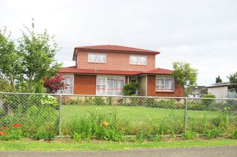 Photo of property in 11 Idlewild Avenue, Mangere, Auckland, 2022