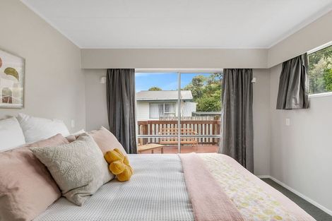 Photo of property in 1 Crown Hill, Titahi Bay, Porirua, 5022