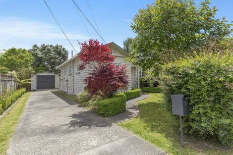 Photo of property in 5 Woodvale Grove, Fairfield, Lower Hutt, 5011