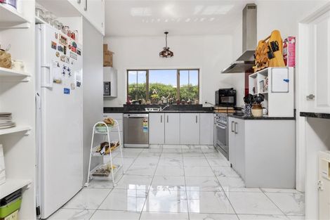 Photo of property in 77 Somerset Road, Clareville, Carterton, 5792