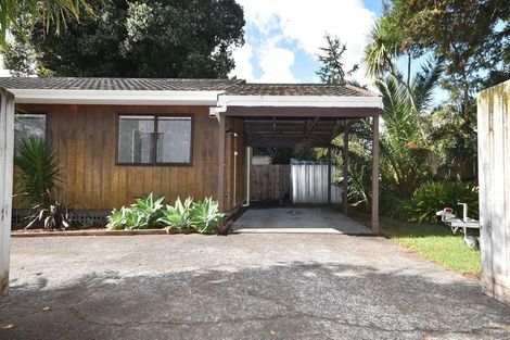 Photo of property in 4 Glen Close, Glen Eden, Auckland, 0602