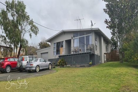 Photo of property in 35 Whaka Street, Maungaturoto, 0520
