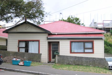 Photo of property in 50 Te Wharepouri Street, Berhampore, Wellington, 6023