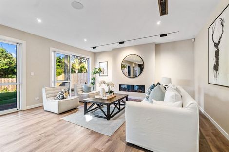 Photo of property in 9c Olwyn Place, Greenhithe, Auckland, 0632