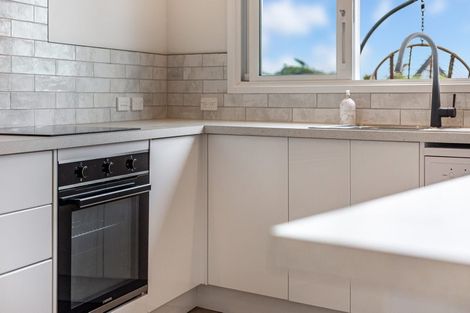 Photo of property in 67 Renown Road, Raumati South, Paraparaumu, 5032