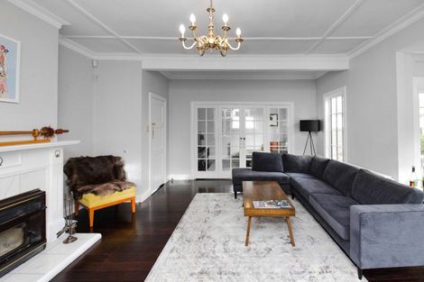 Photo of property in 346 Fergusson Drive, Heretaunga, Upper Hutt, 5018