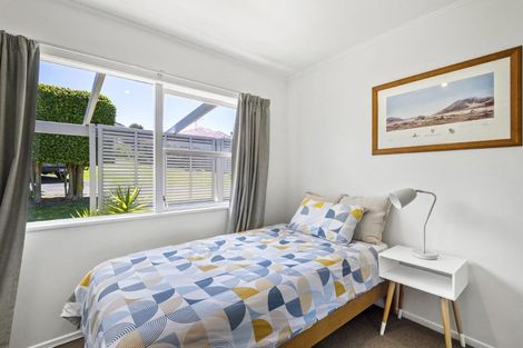 Photo of property in 1/10 Philip Place, Hillcrest, Auckland, 0627