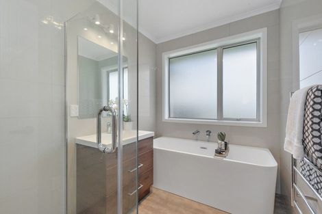 Photo of property in 6 Dulverton Rise, Flagstaff, Hamilton, 3210