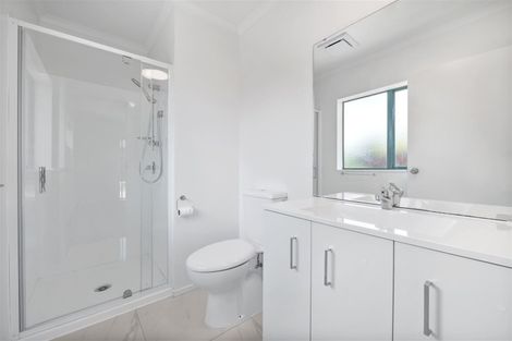 Photo of property in 33 Sandwick Drive, Weymouth, Auckland, 2103