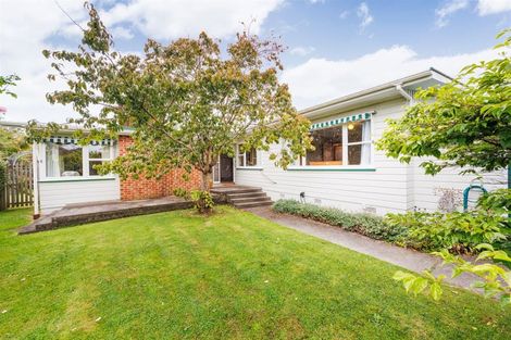 Photo of property in 12 Belgrave Place, Awapuni, Palmerston North, 4412