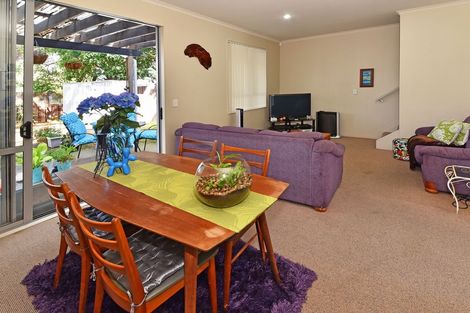 Photo of property in 2/17 Oakland Avenue, Papatoetoe, Auckland, 2025