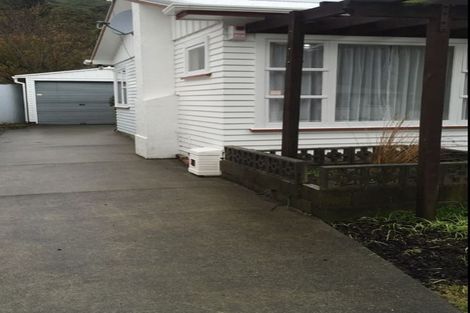 Photo of property in 71 Peel Place, Wainuiomata, Lower Hutt, 5014