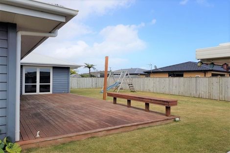 Photo of property in 4 Rawiri Drive, Bell Block, New Plymouth, 4312