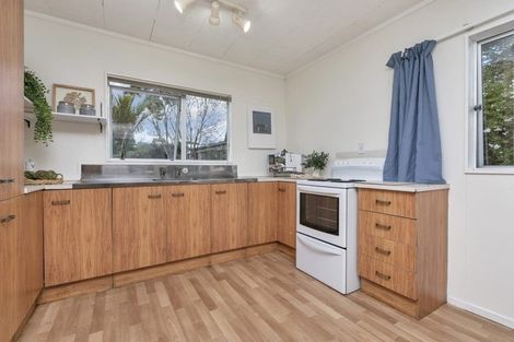 Photo of property in 2/125 Beach Haven Road, Beach Haven, Auckland, 0626