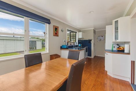 Photo of property in 6 Wye Street, Rongotea, 4476