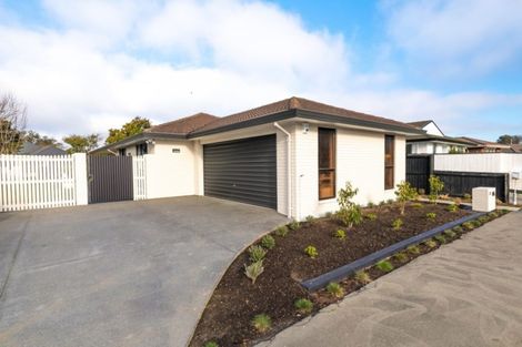 Photo of property in 22 Radiata Avenue, Parklands, Christchurch, 8083