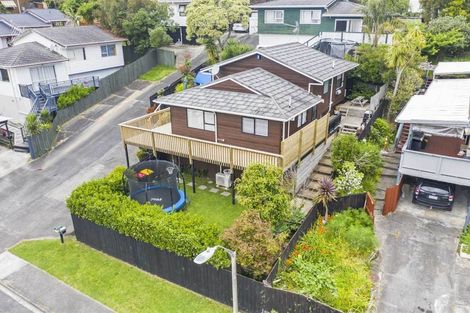 Photo of property in 1/111 Spinella Drive, Bayview, Auckland, 0629