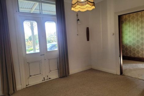 Photo of property in 27 Wood Street, Greytown, 5712