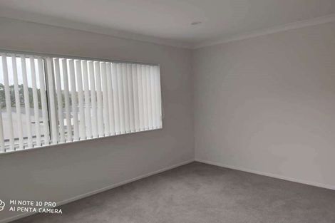 Photo of property in 151 Tiriwa Drive, Massey, Auckland, 0614