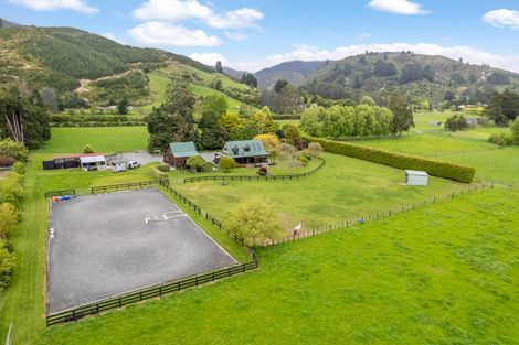 Photo of property in 39 Colletts Road, Mangaroa, Upper Hutt, 5371