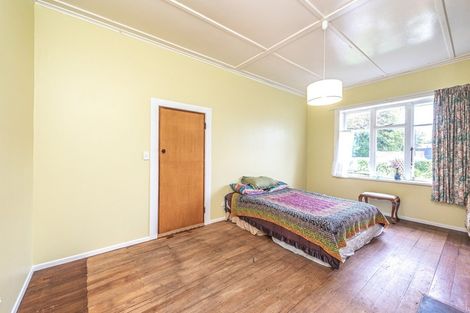 Photo of property in 25 Brassey Street, Waverley, 4510