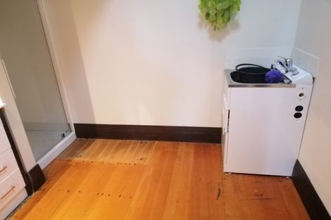 Photo of property in 18 Links Road, New Lynn, Auckland, 0600