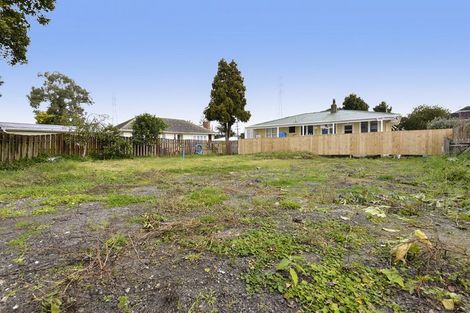 Photo of property in 37a Cobham Crescent, Kelston, Auckland, 0602