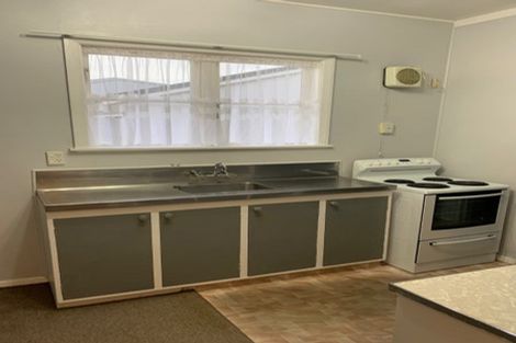 Photo of property in 96 Naenae Road, Naenae, Lower Hutt, 5011