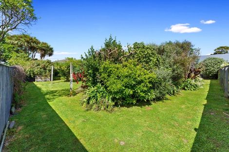 Photo of property in 32 Kiharoa Street, Otaki Beach, Otaki, 5512
