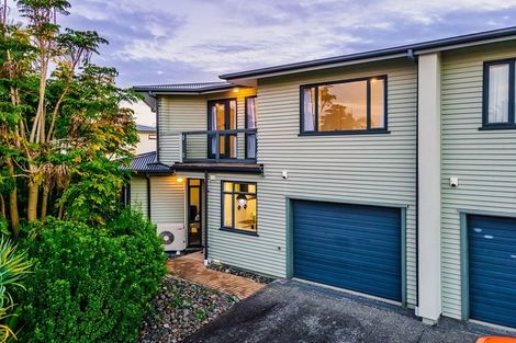 Photo of property in 8/2 Armoy Drive, East Tamaki, Auckland, 2016