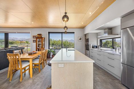 Photo of property in 6 Nokomai Street, Wanaka, 9305