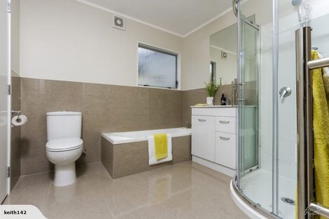 Photo of property in 8 Dakota Avenue, Beach Haven, Auckland, 0626