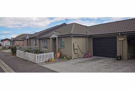 Photo of property in 4/14 Belfast Road, Belfast, Christchurch, 8051