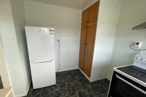 Photo of property in 9 Bellringer Crescent, Newlands, Wellington, 6037