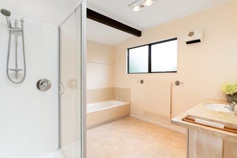 Photo of property in 4 Te Arawa Place, Welcome Bay, Tauranga, 3112