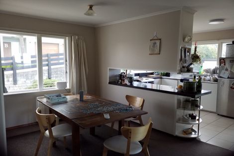 Photo of property in 73 Mills Road, Brooklyn, Wellington, 6021