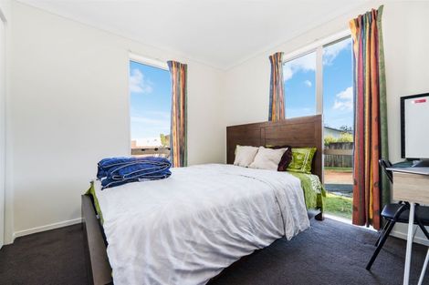 Photo of property in 1/322 West Coast Road, Glen Eden, Auckland, 0602