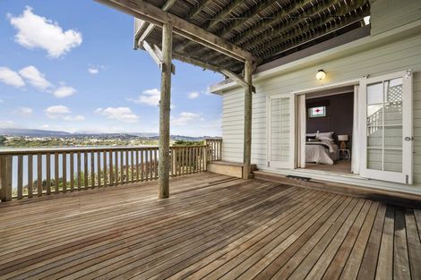 Photo of property in 69 Overtoun Terrace, Hataitai, Wellington, 6021