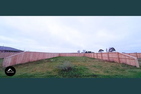 Photo of property in 21 Harry Manship Crescent, Halswell, Christchurch, 8025