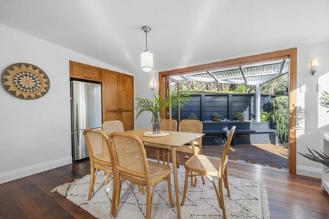 Photo of property in 4 Travers Street, Vogeltown, Wellington, 6021
