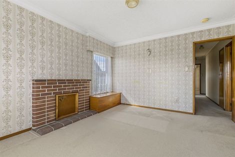 Photo of property in 265 Great North Road, Henderson, Auckland, 0612