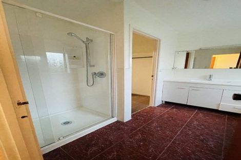 Photo of property in 1/22 Cornelian Crescent, Half Moon Bay, Auckland, 2012