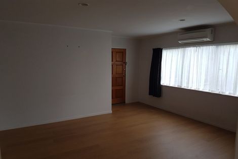 Photo of property in 26 Taioma Crescent, Te Atatu Peninsula, Auckland, 0610