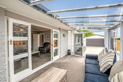 Photo of property in 150 Pacific Road, North New Brighton, Christchurch, 8083