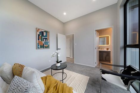 Photo of property in 41 Mcindoe Road, Kumeu, 0810