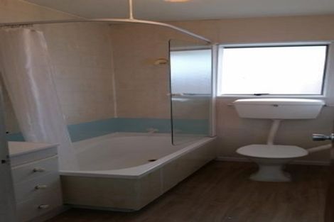 Photo of property in 2/23 Champion Street, Edgeware, Christchurch, 8013